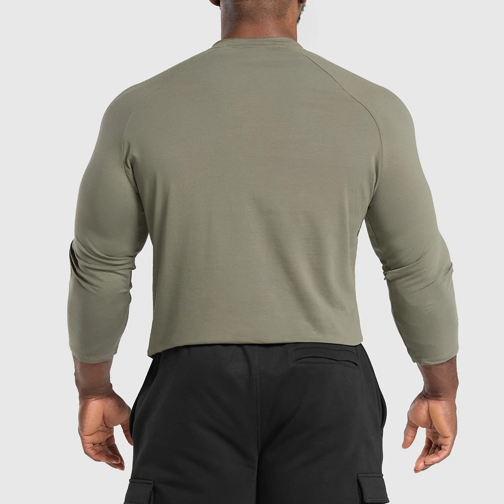 Men Muscle Fit Long Sleeve Tee