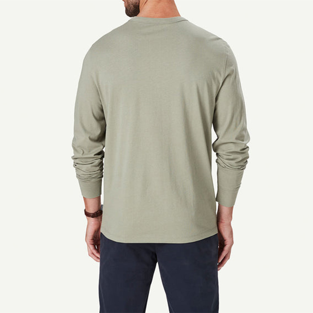 Men Round Neck Long Sleeve Tee