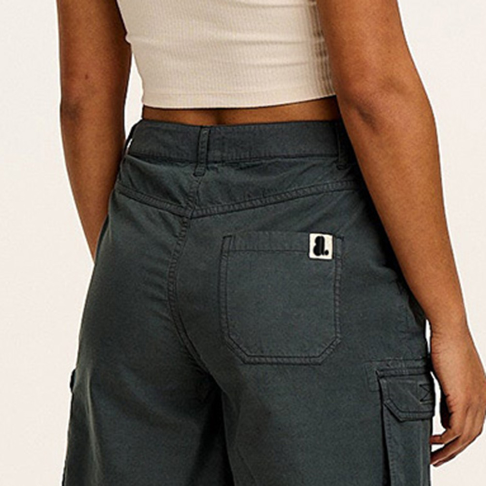 Women Cargo Short - Image 6