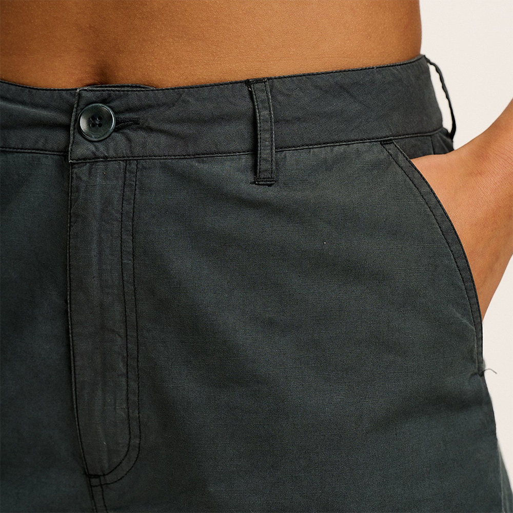 Women Cargo Short - Image 3